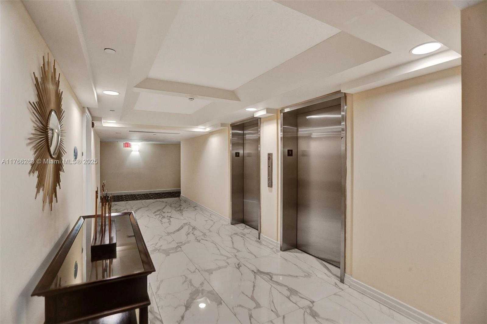 Small Image of 6917 COLLINS AVE #915, Miami Beach Number 22