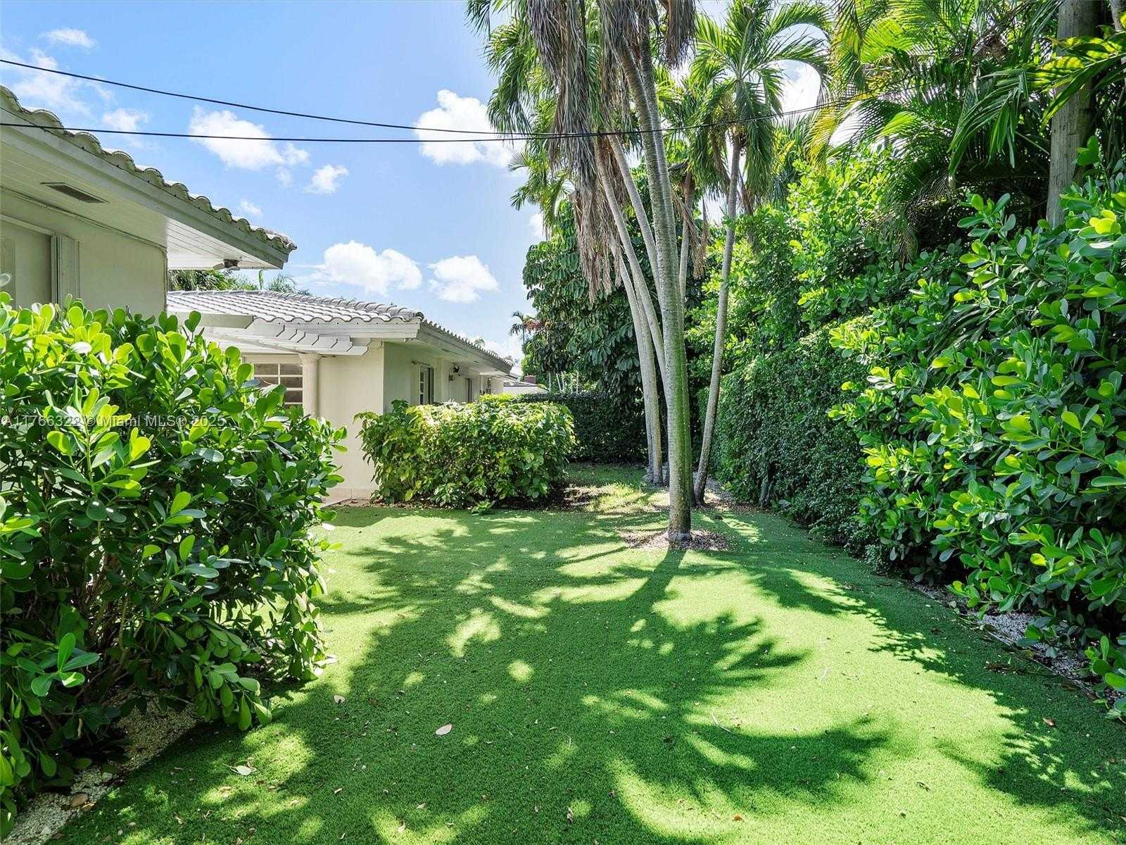 Small Image of 731 SISTINA AV, Coral Gables Number 16