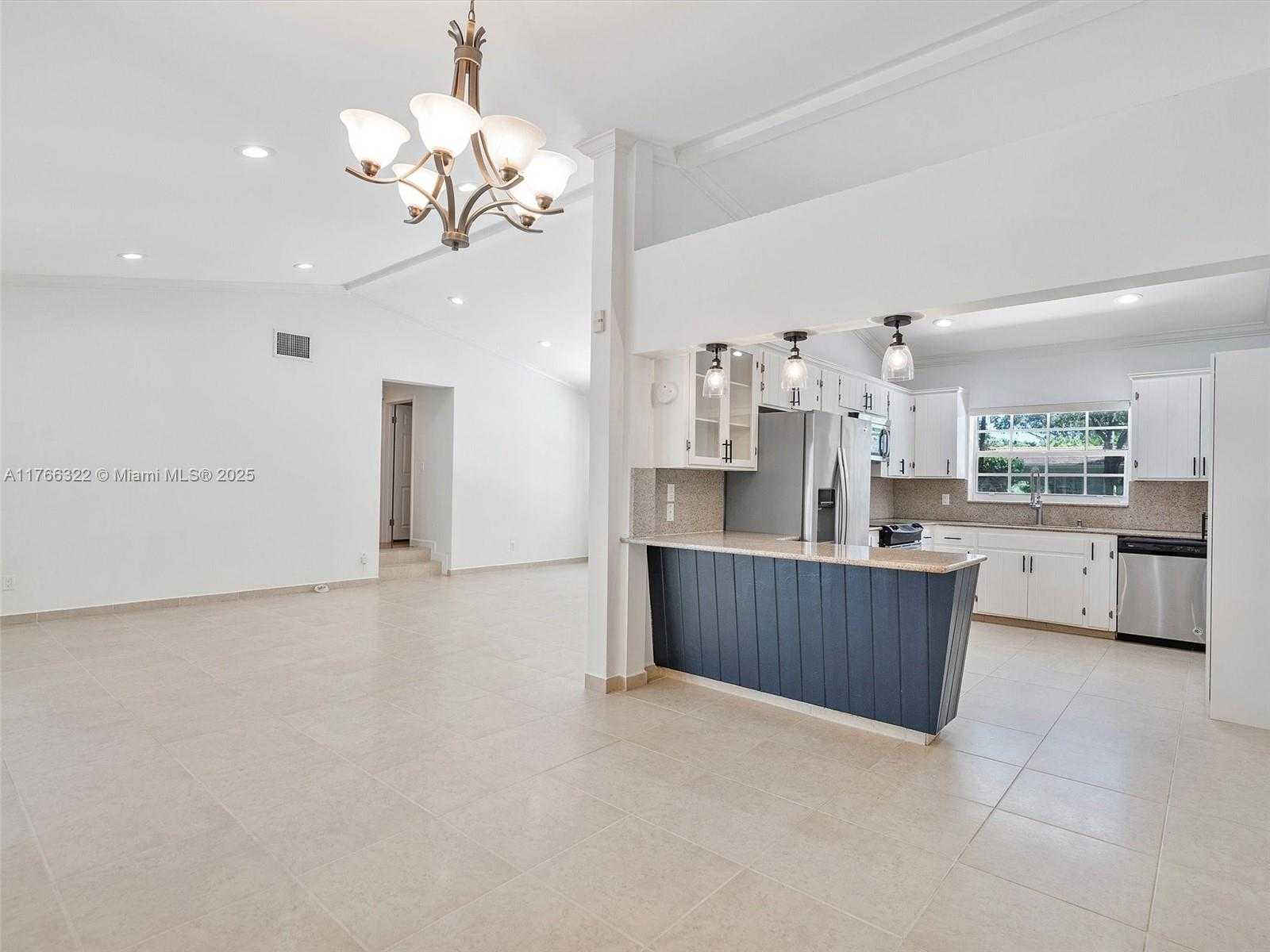 Small Image of 731 SISTINA AV, Coral Gables Number 19