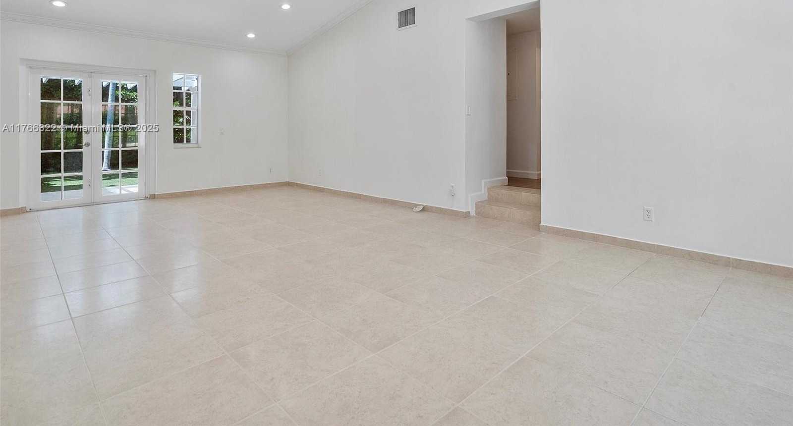 Small Image of 731 SISTINA AV, Coral Gables Number 24