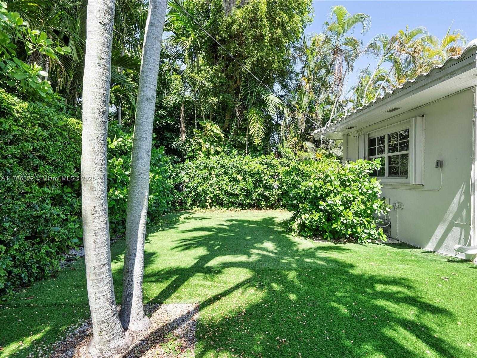 Small Image of 731 SISTINA AV, Coral Gables Number 30
