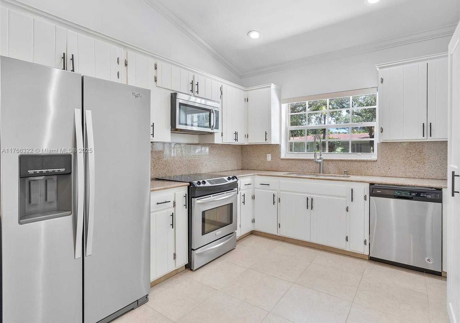 Small Image of 731 SISTINA AV, Coral Gables Number 32