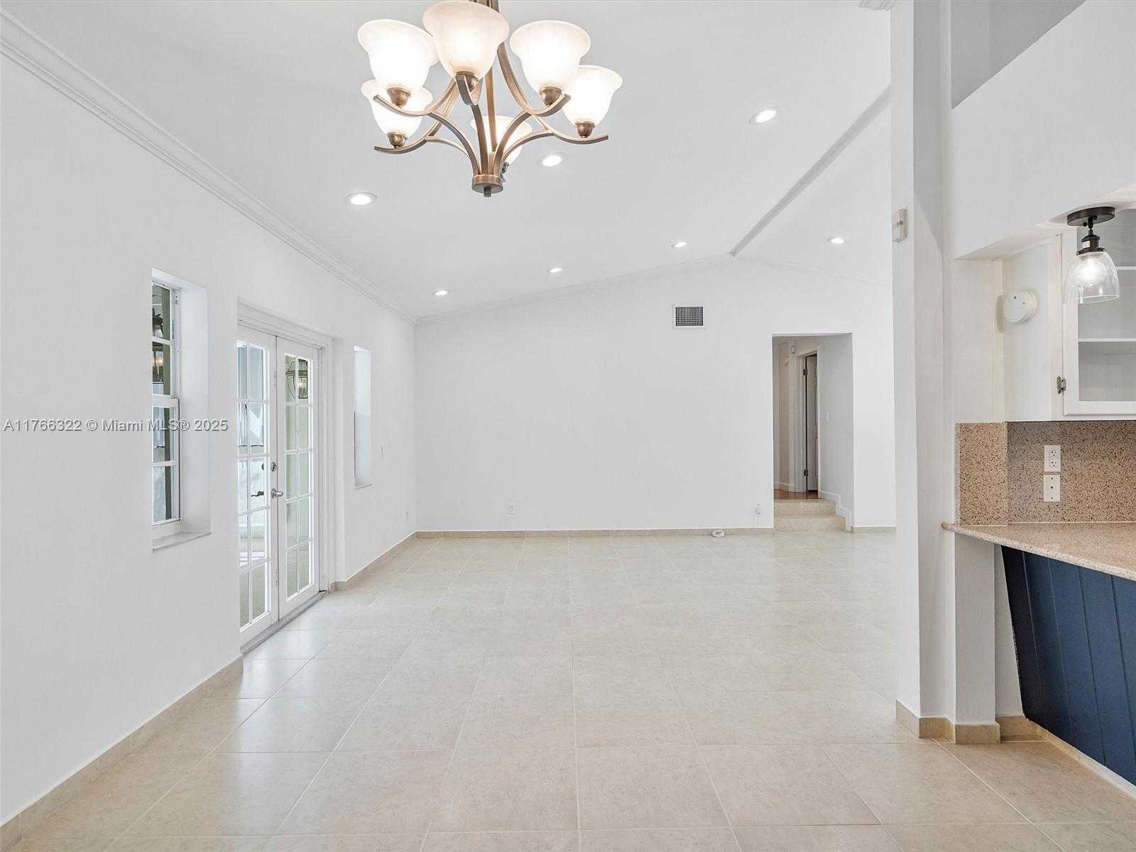 Small Image of 731 SISTINA AV, Coral Gables Number 40