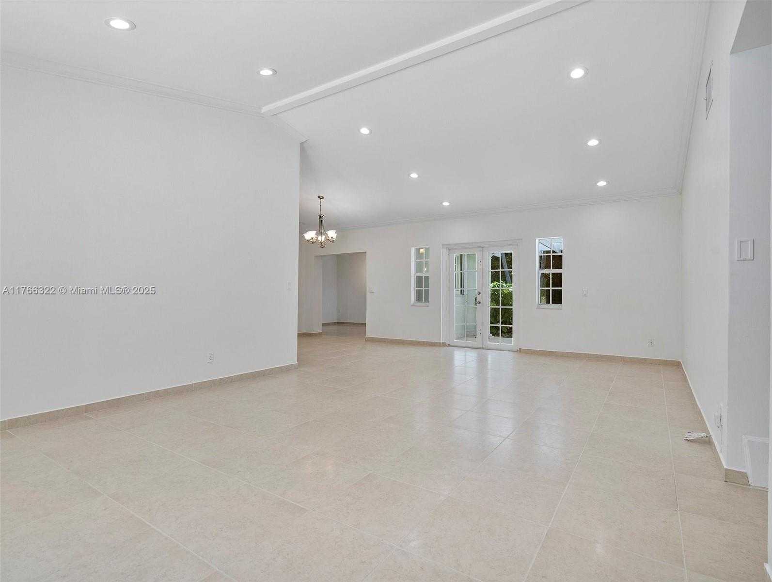 Small Image of 731 SISTINA AV, Coral Gables Number 43