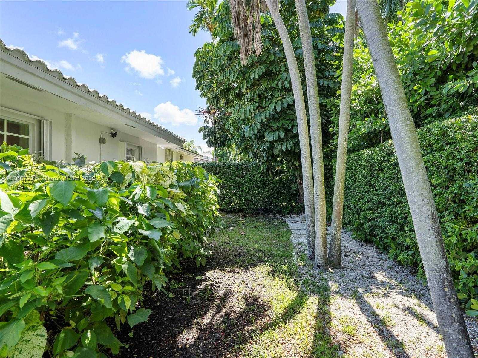 Small Image of 731 SISTINA AV, Coral Gables Number 47