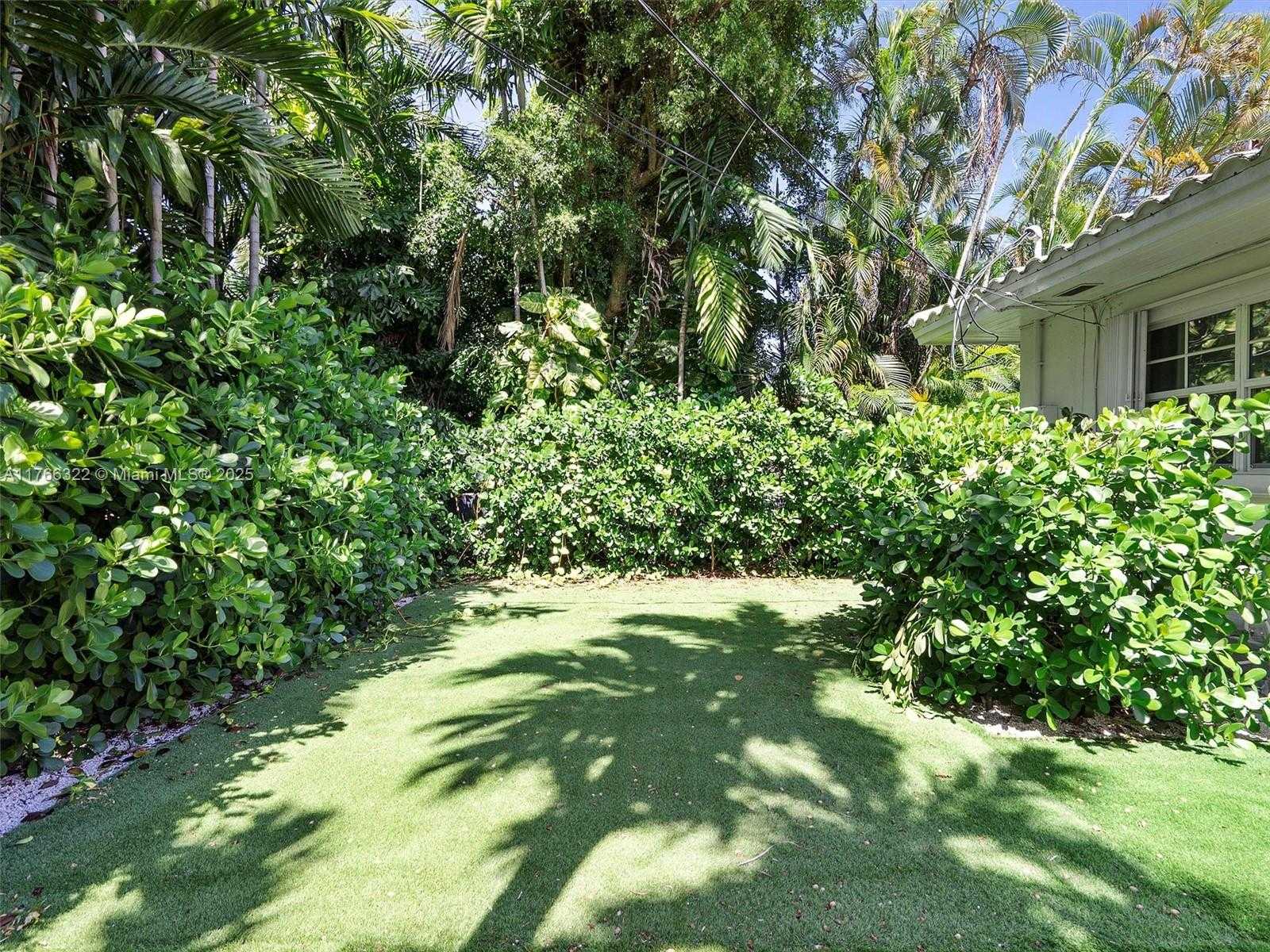 Small Image of 731 SISTINA AV, Coral Gables Number 48