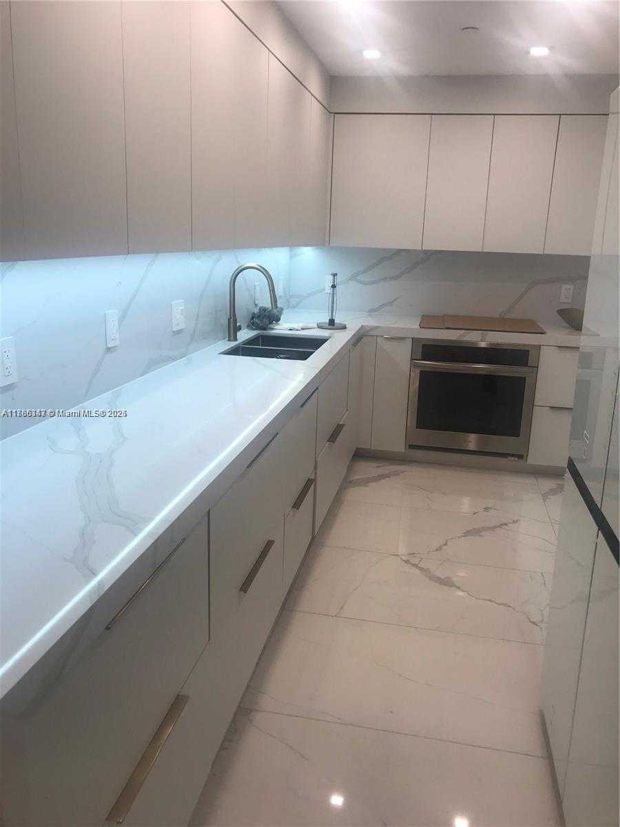 Small Image of 10185 COLLINS AVE #516, Bal Harbour Number 6