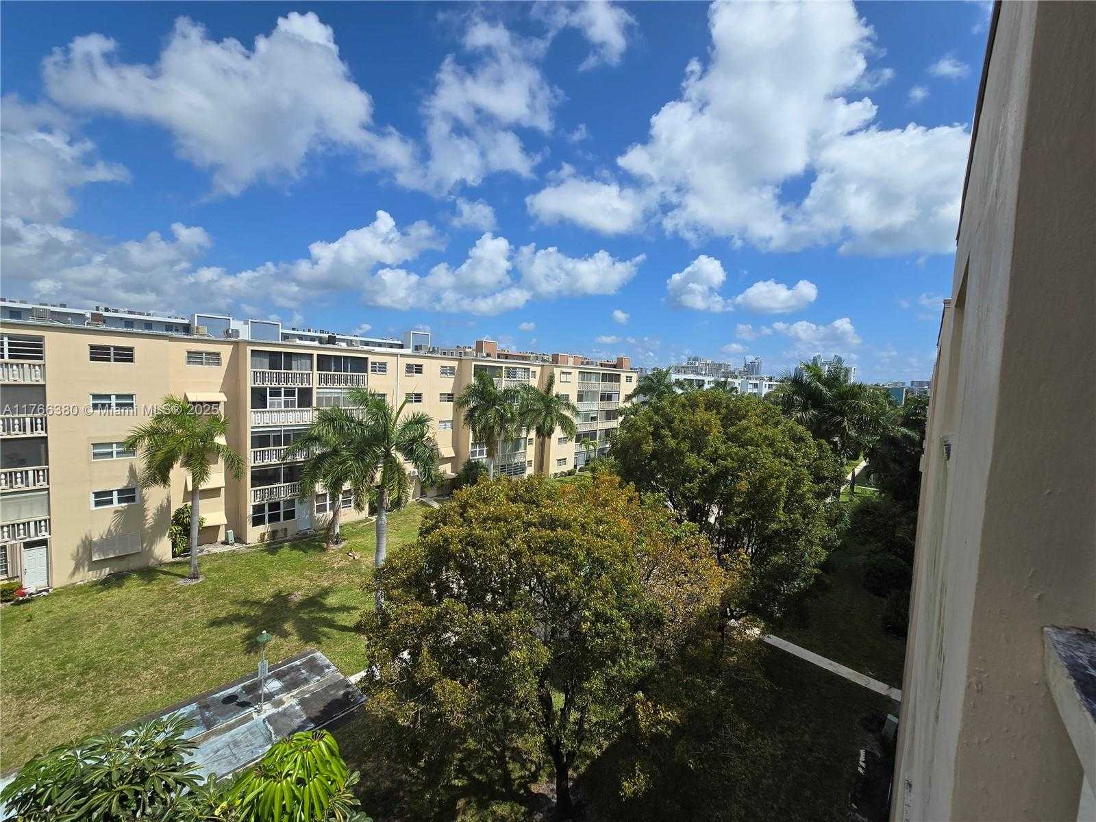 Small Image of 218 NORTH EAST 12TH AVE #502, Hallandale Beach Number 21