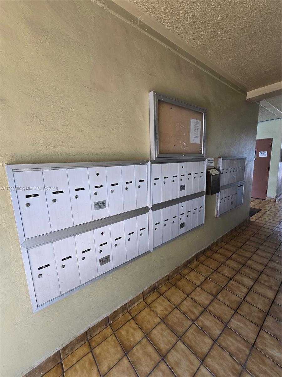 Small Image of 218 NORTH EAST 12TH AVE #502, Hallandale Beach Number 3