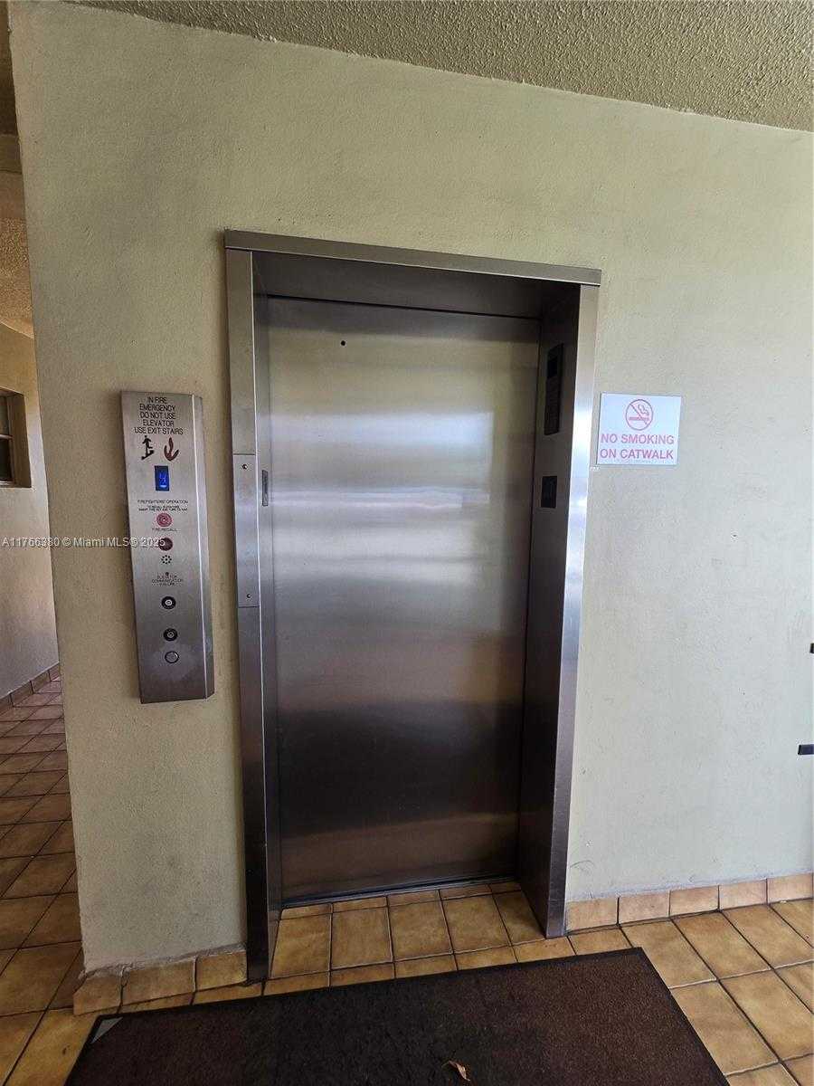 Small Image of 218 NORTH EAST 12TH AVE #502, Hallandale Beach Number 4