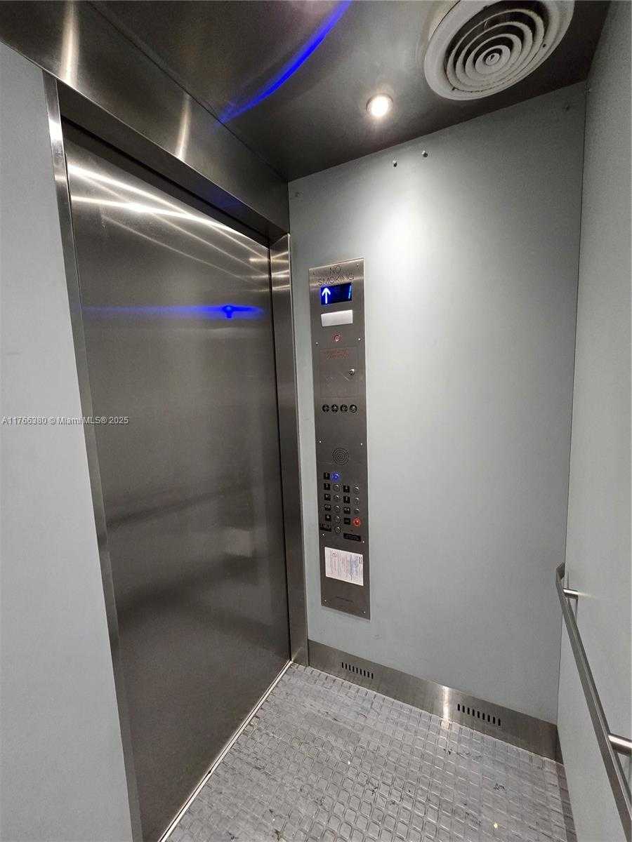 Small Image of 218 NORTH EAST 12TH AVE #502, Hallandale Beach Number 5