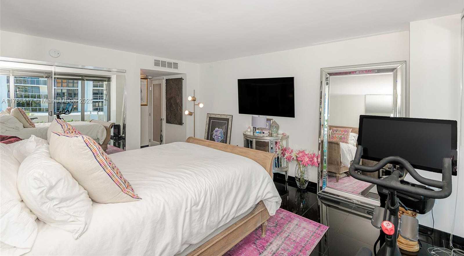 Small Image of 11 ISLAND AVE #409, Miami Beach Number 15