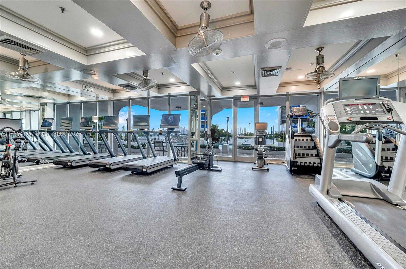 Small Image of 11 ISLAND AVE #409, Miami Beach Number 31
