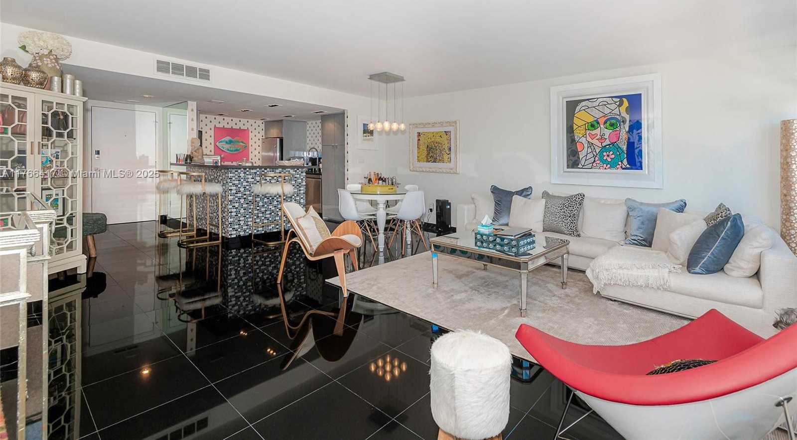 Small Image of 11 ISLAND AVE #409, Miami Beach Number 4