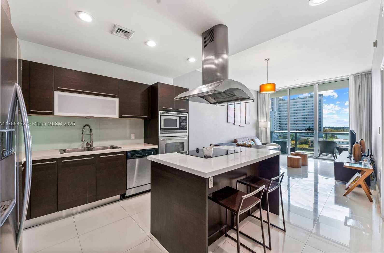 Small Image of 7930 EAST DR #607, North Bay Village Number 5