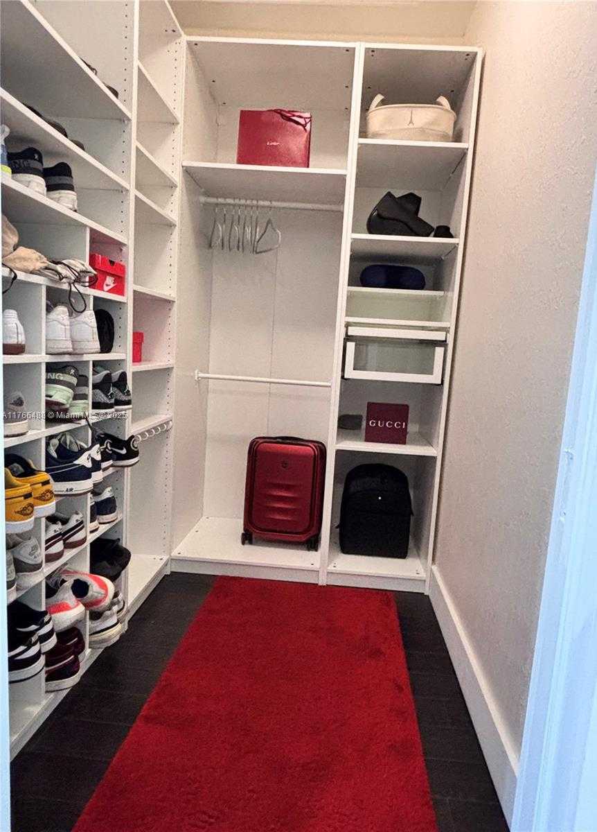 Small Image of 8895 NORTH WEST 99TH CT, Doral Number 10