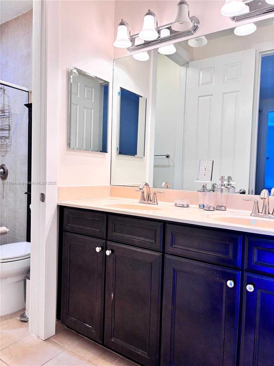 Small Image of 8895 NORTH WEST 99TH CT, Doral Number 13