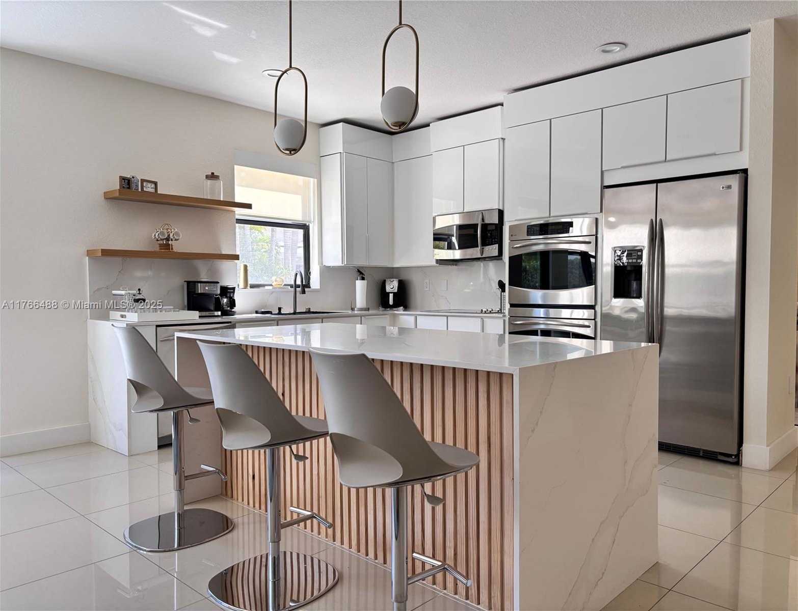 Small Image of 8895 NORTH WEST 99TH CT, Doral Number 3