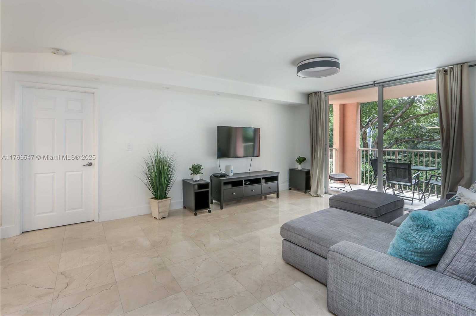 Small Image of 19555 EAST COUNTRY CLUB DR #8202, Aventura Number 3