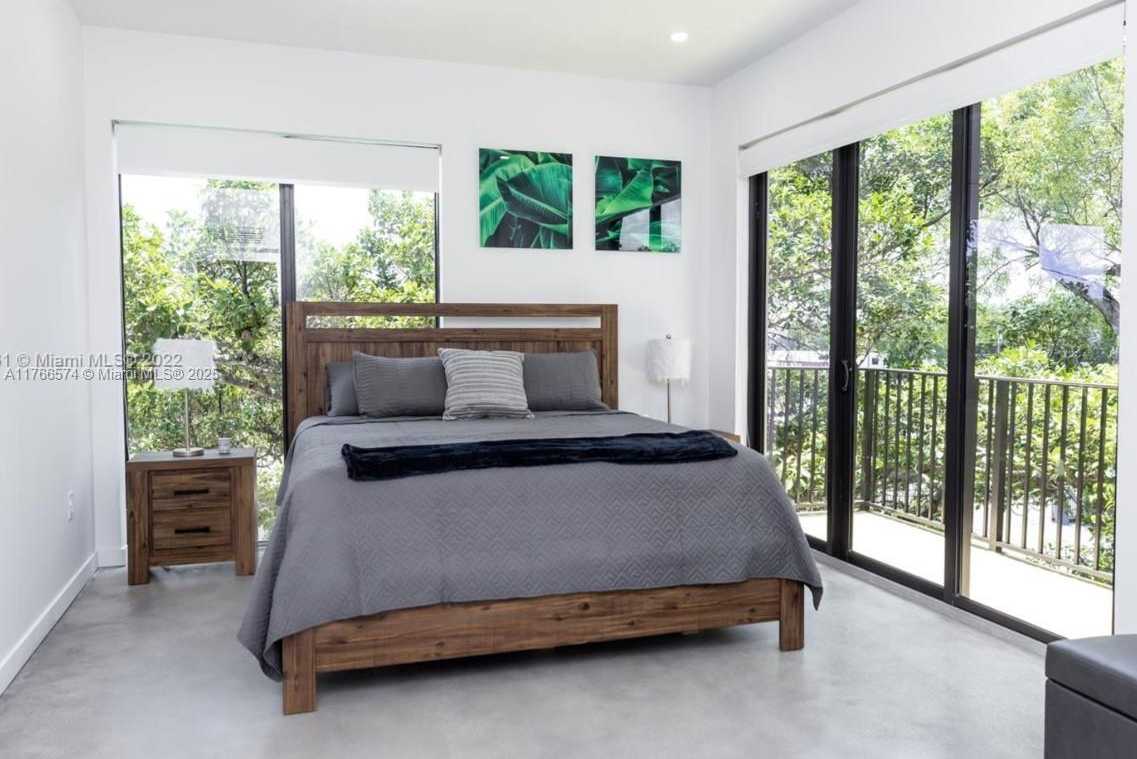 Small Image of 7107 NORTH EAST 4TH CT #4, Miami Number 15