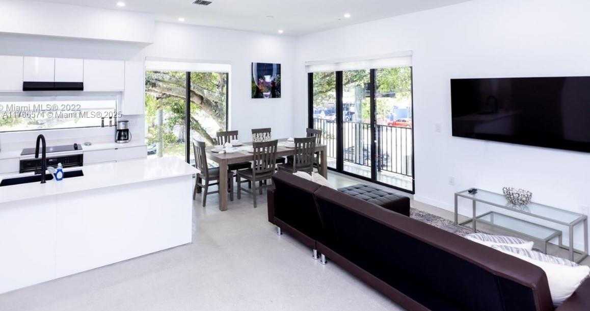 Small Image of 7107 NORTH EAST 4TH CT #4, Miami Number 30