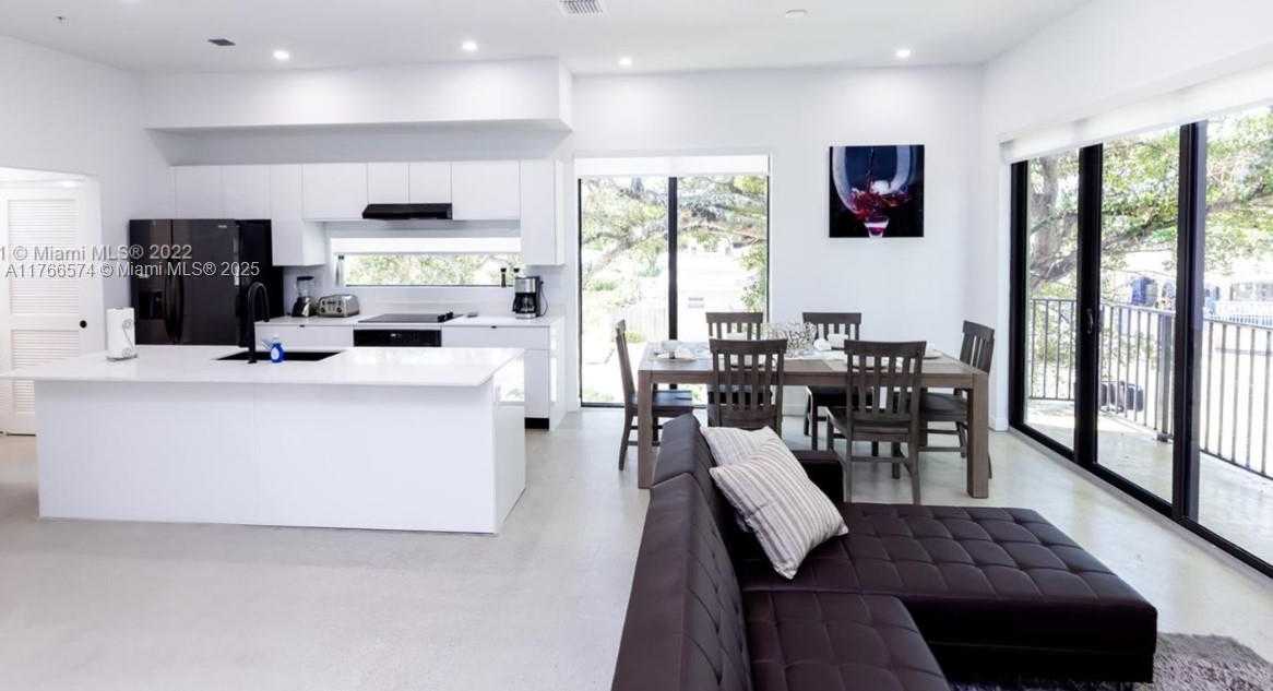 Small Image of 7107 NORTH EAST 4TH CT #4, Miami Number 31