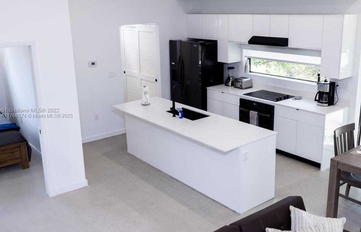 Small Image of 7107 NORTH EAST 4TH CT #4, Miami Number 33