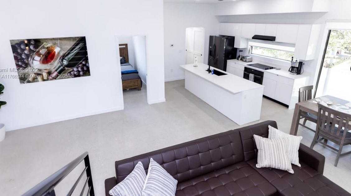 Small Image of 7107 NORTH EAST 4TH CT #4, Miami Number 35
