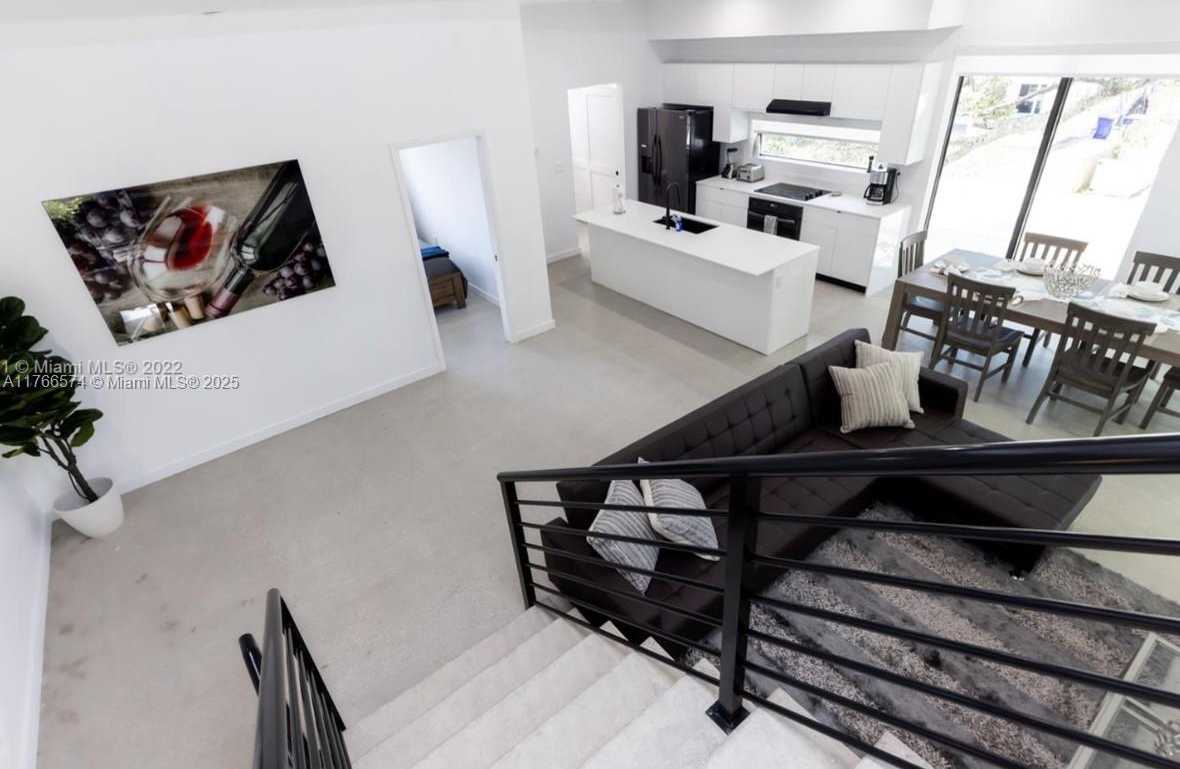 Small Image of 7107 NORTH EAST 4TH CT #4, Miami Number 36