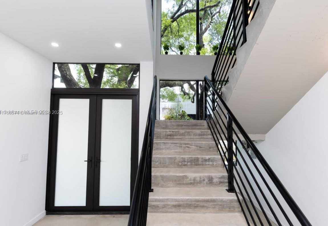 Small Image of 7107 NORTH EAST 4TH CT #4, Miami Number 52