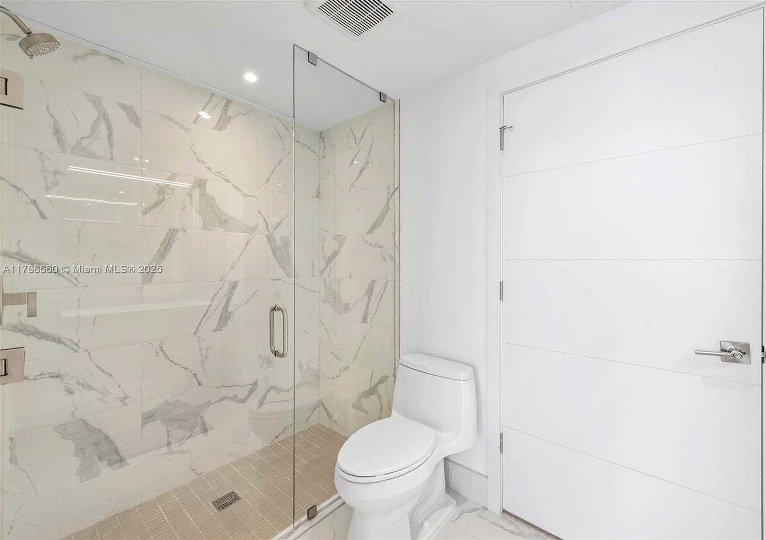 Small Image of 9521 EAST BAY HARBOR DR #905, Bay Harbor Islands Number 12