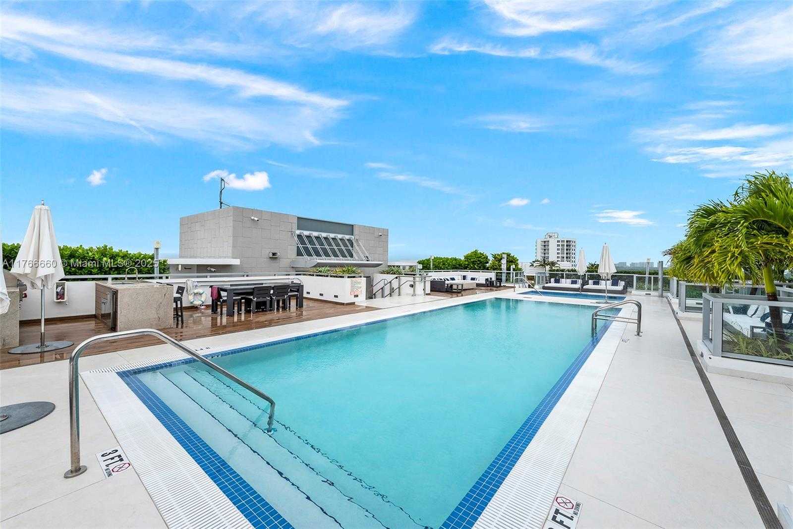 Small Image of 9521 EAST BAY HARBOR DR #905, Bay Harbor Islands Number 44