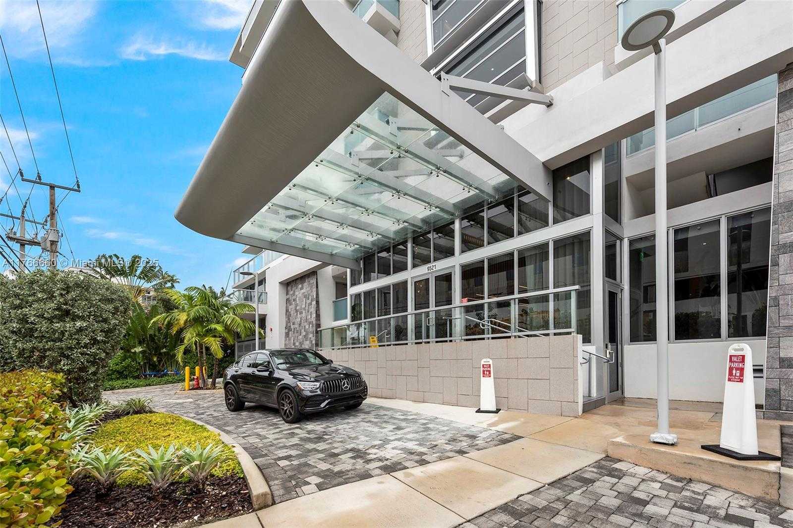 Small Image of 9521 EAST BAY HARBOR DR #905, Bay Harbor Islands Number 55