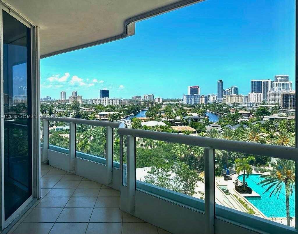 Small Image of 21205 YACHT CLUB DR #1101, Aventura Number 37