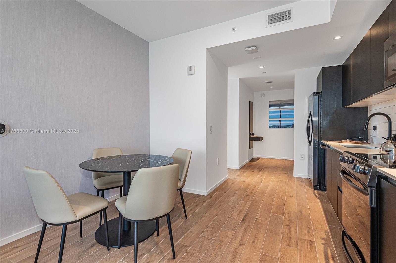 Small Image of 398 NORTH EAST 5TH ST #4211, Miami Number 17