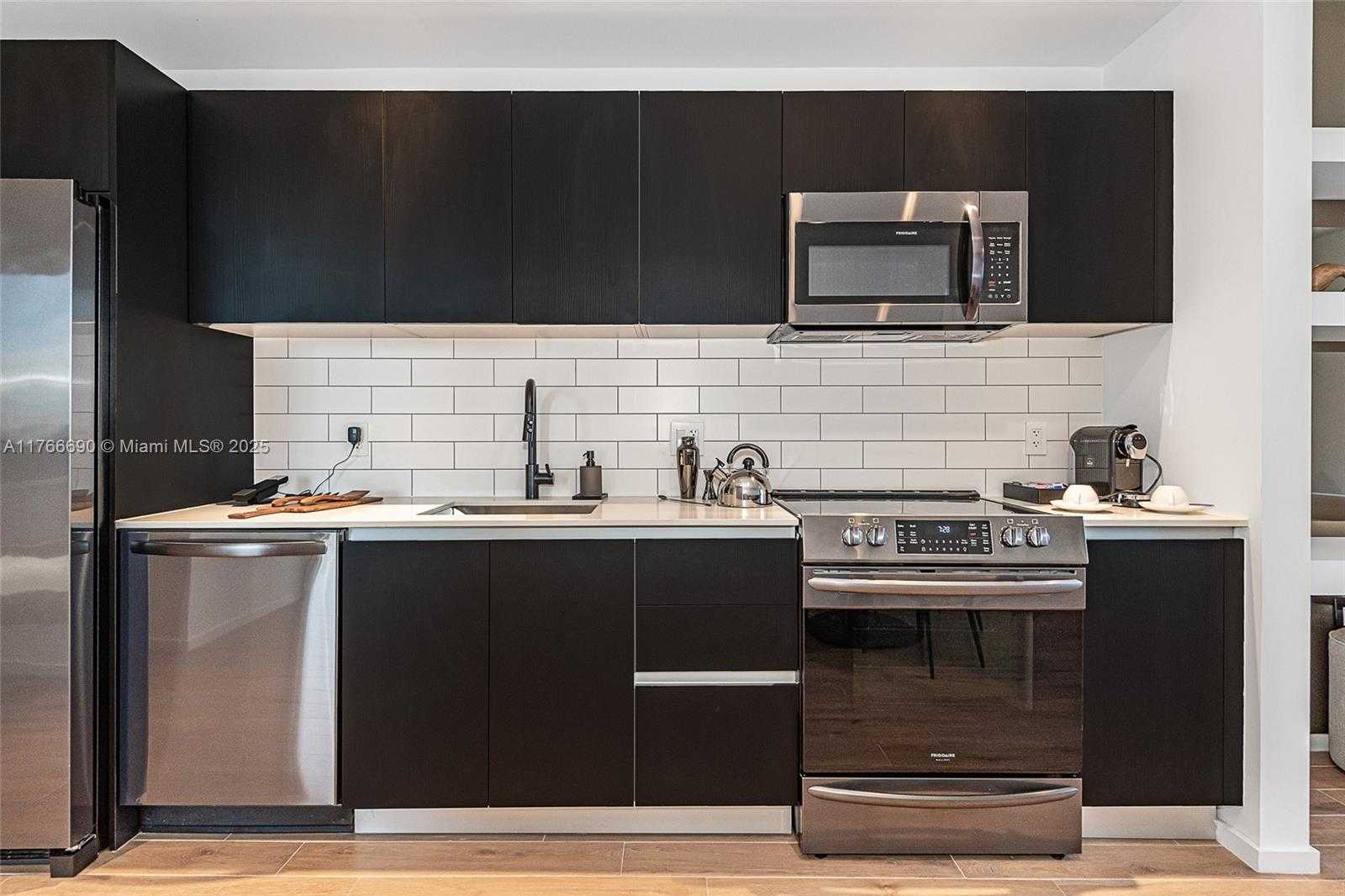 Small Image of 398 NORTH EAST 5TH ST #4211, Miami Number 19
