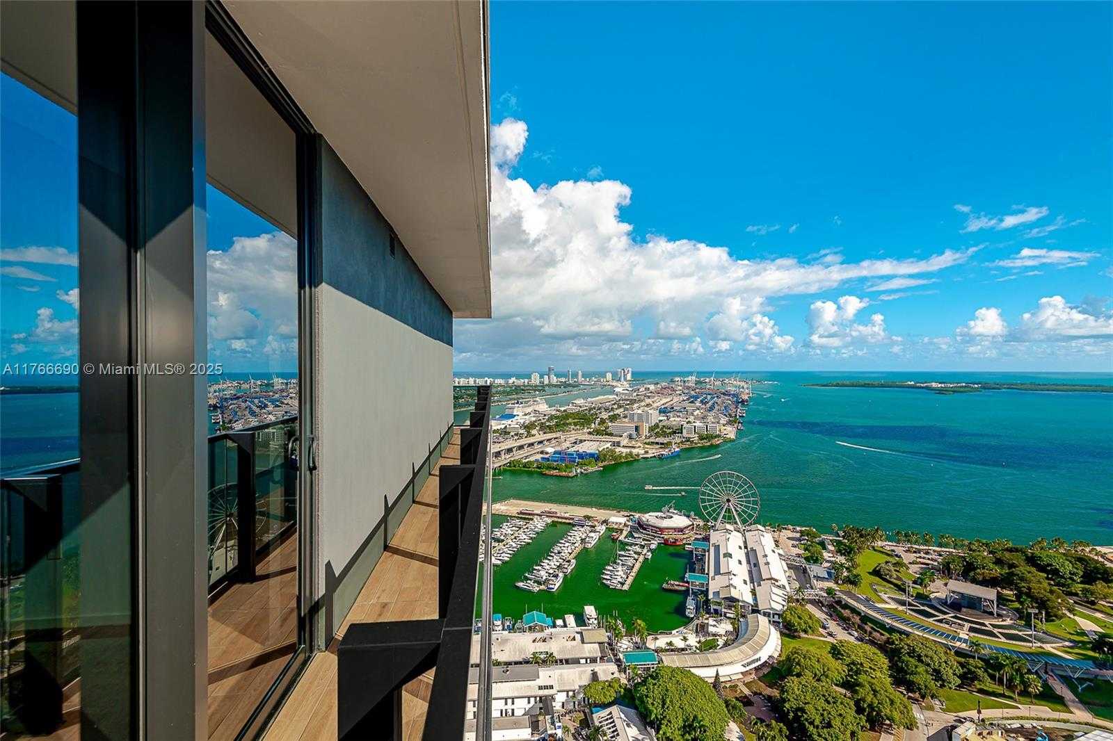 Small Image of 398 NORTH EAST 5TH ST #4211, Miami Number 3