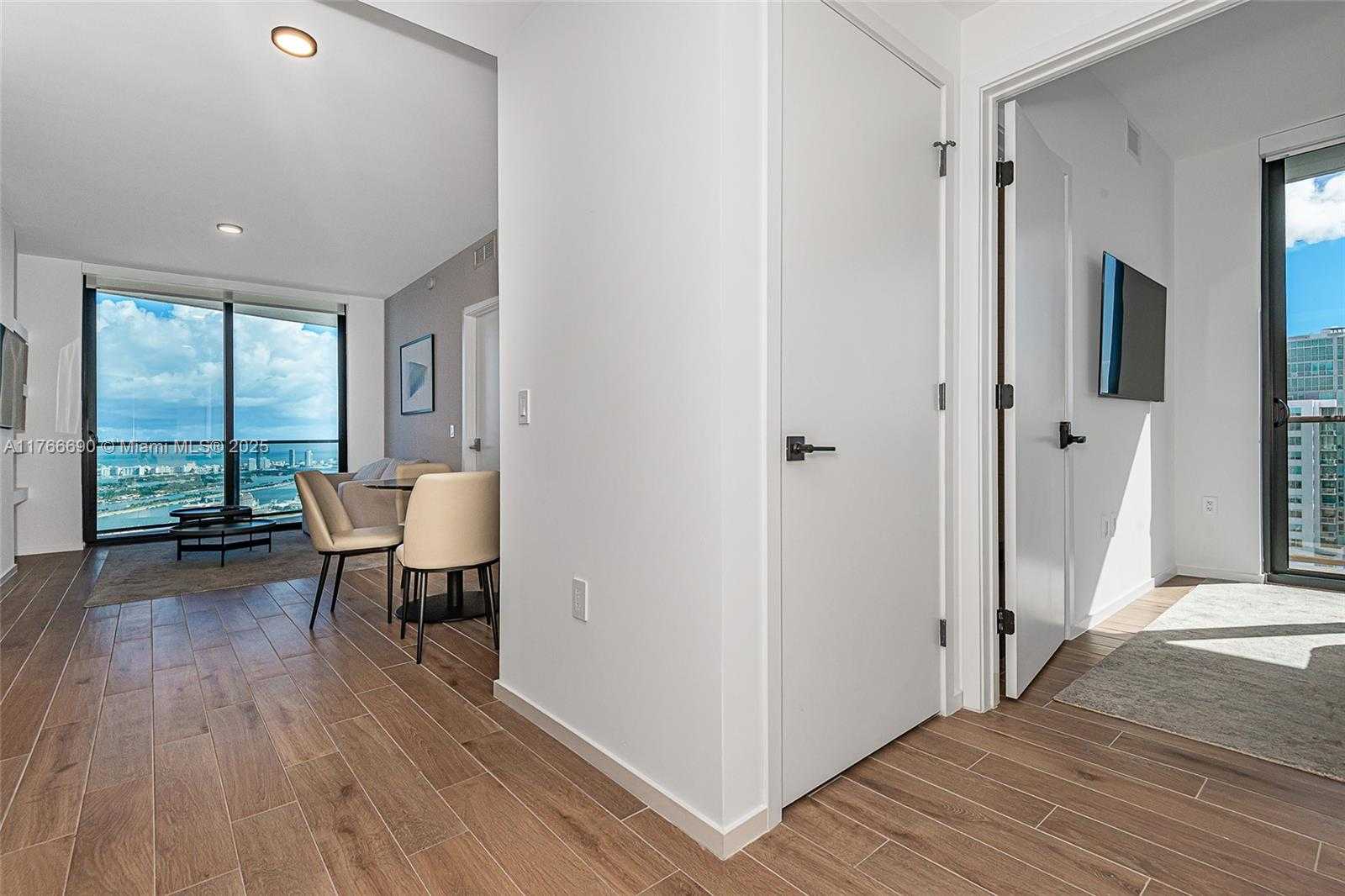 Small Image of 398 NORTH EAST 5TH ST #4211, Miami Number 8