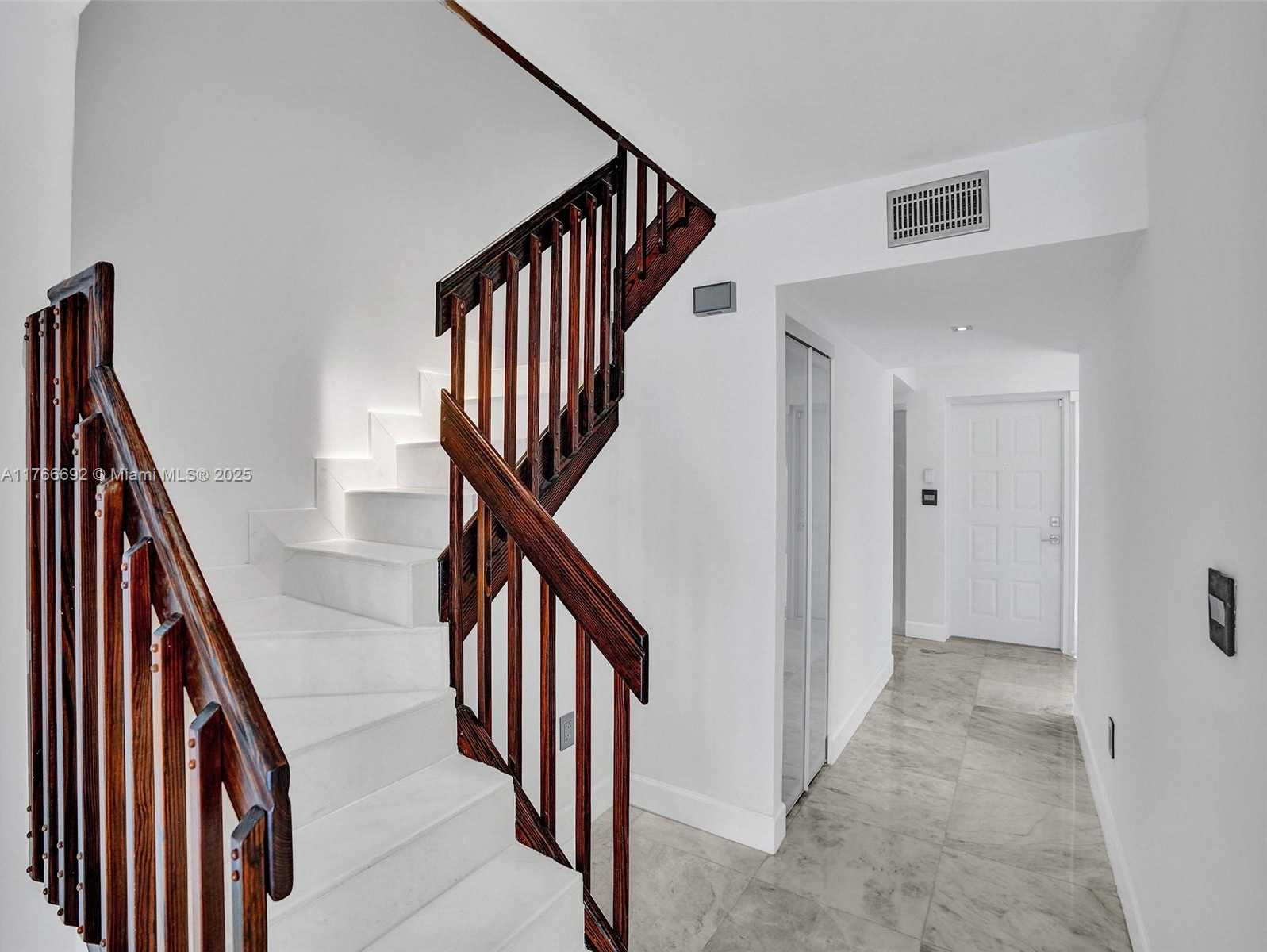 Small Image of 20938 NORTH EAST 37TH CT, Aventura Number 11