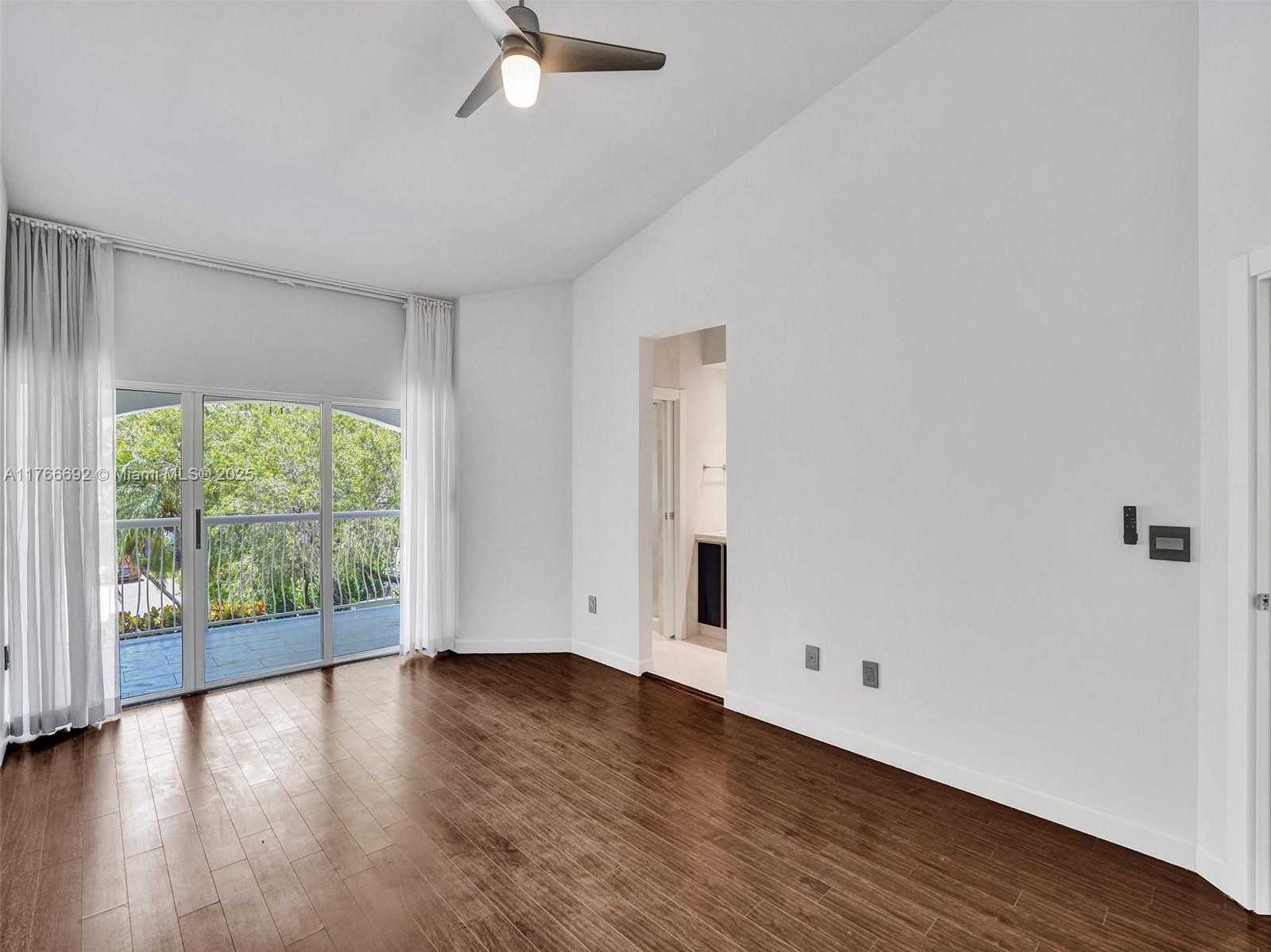 Small Image of 20938 NORTH EAST 37TH CT, Aventura Number 12