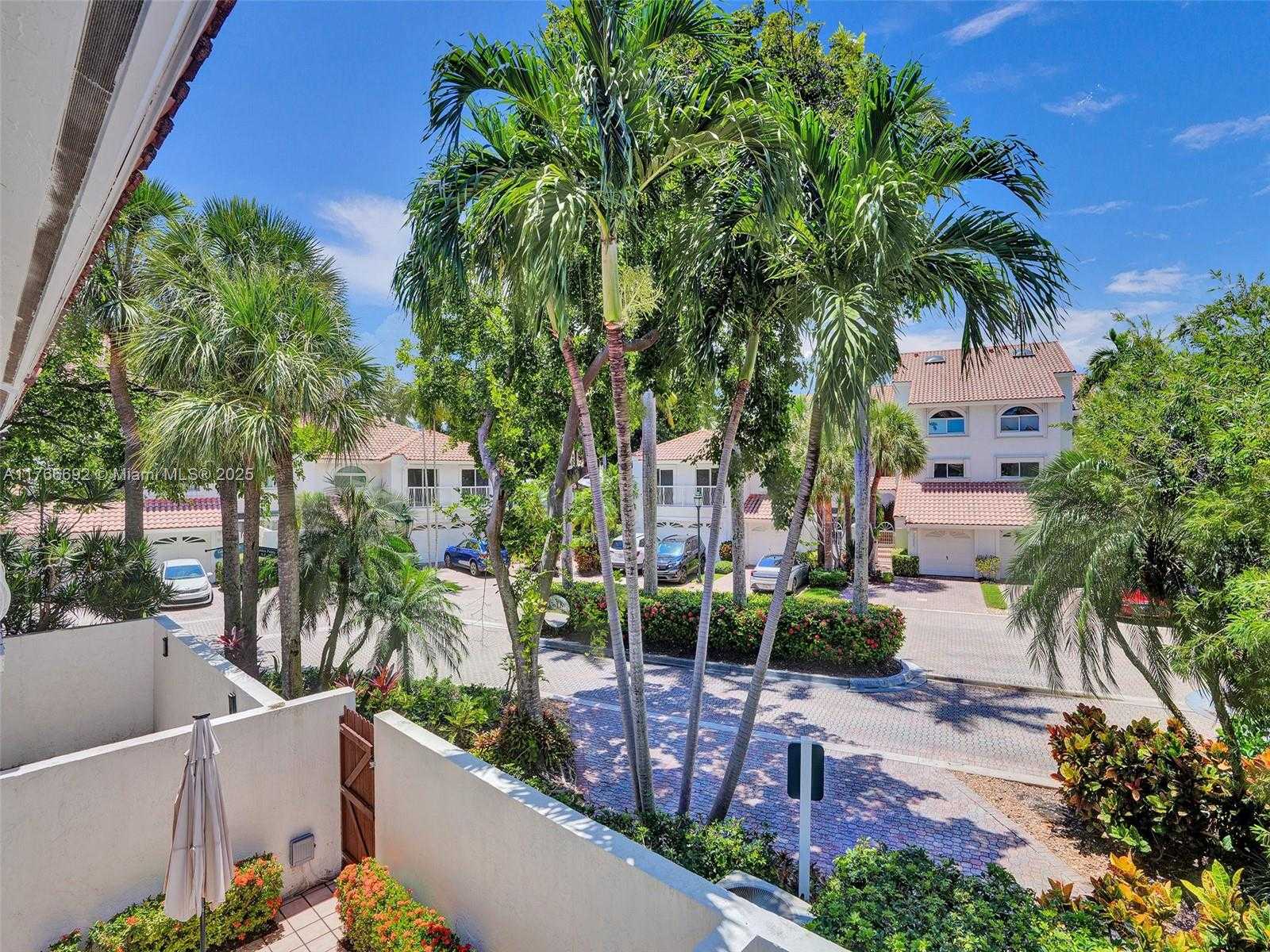 Small Image of 20938 NORTH EAST 37TH CT, Aventura Number 15