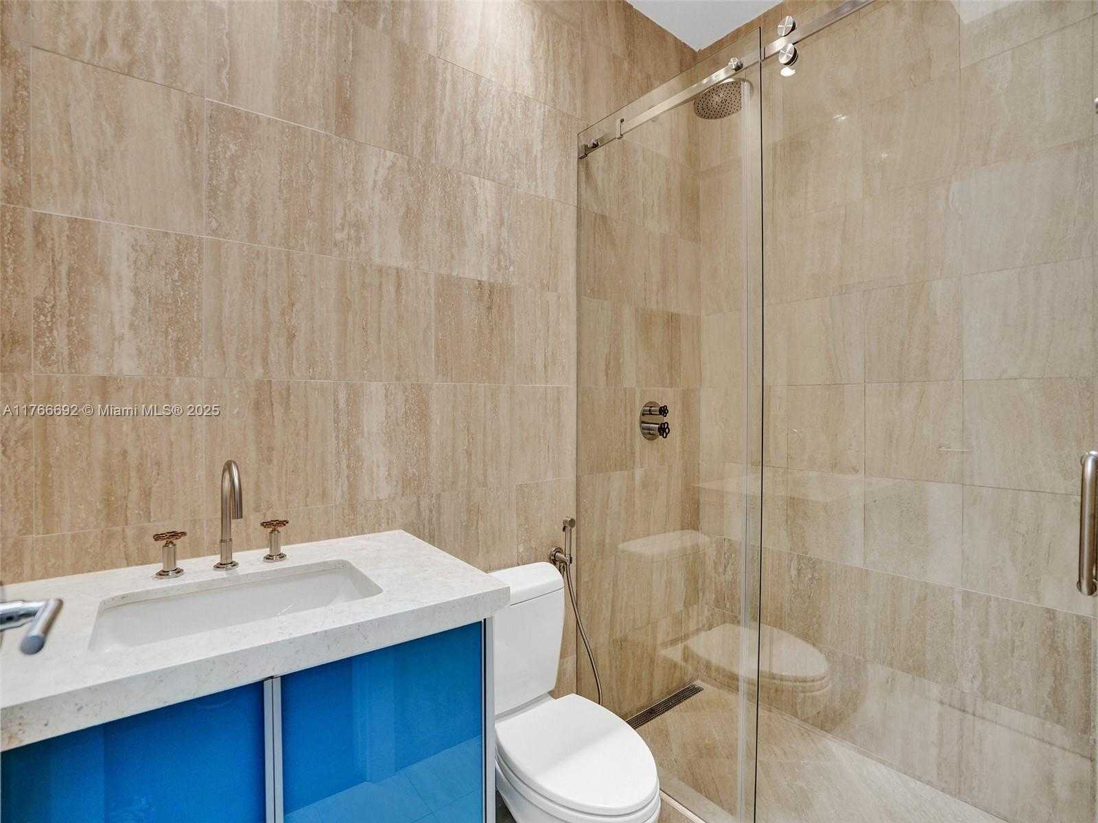 Small Image of 20938 NORTH EAST 37TH CT, Aventura Number 28