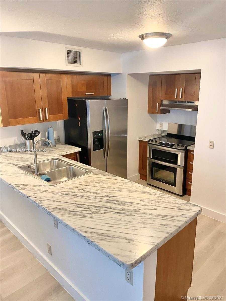 Small Image of 9499 COLLINS AVE #704, Surfside Number 4