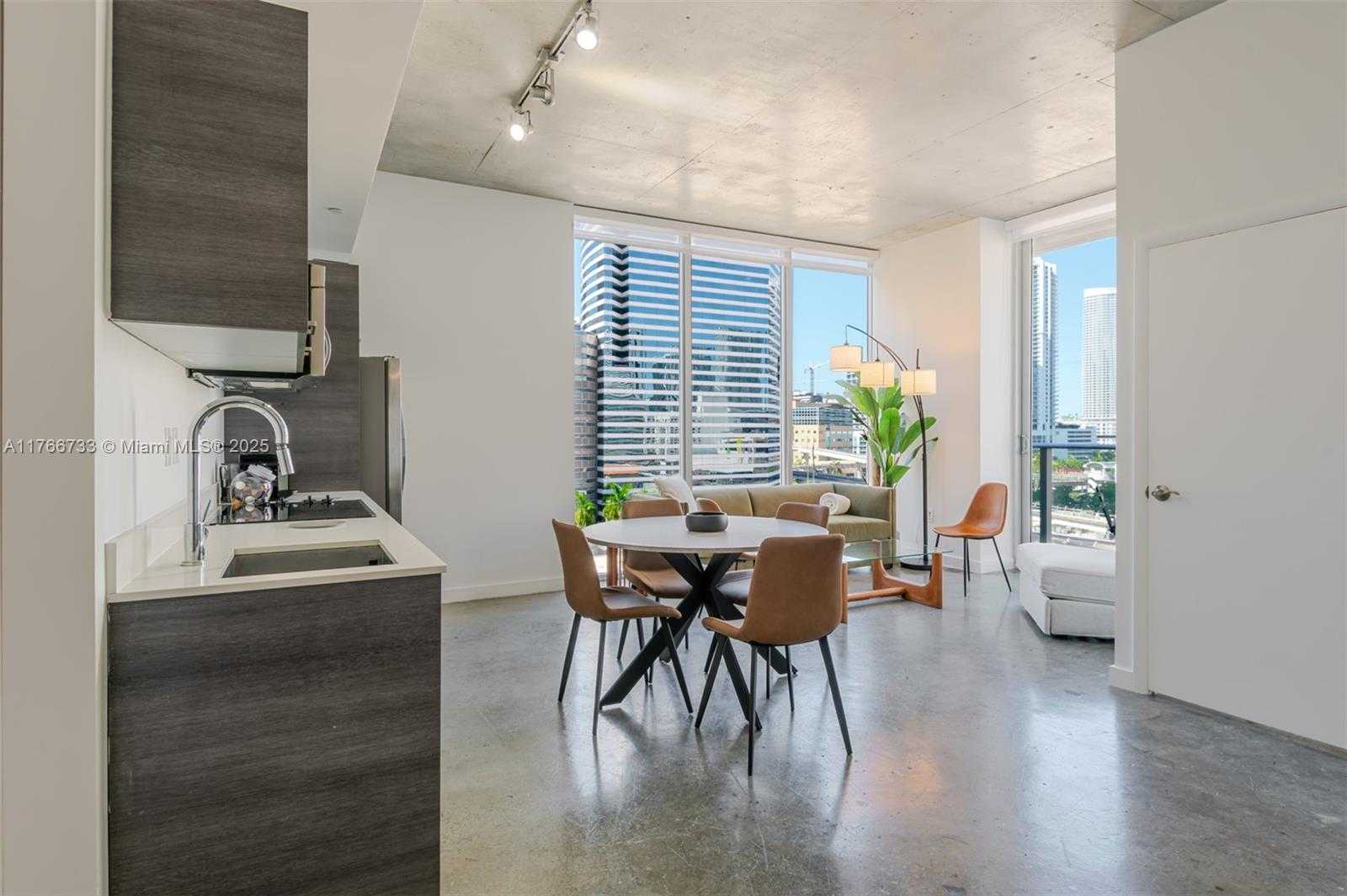 Small Image of 151 SOUTH EAST 1ST ST #711, Miami Number 2