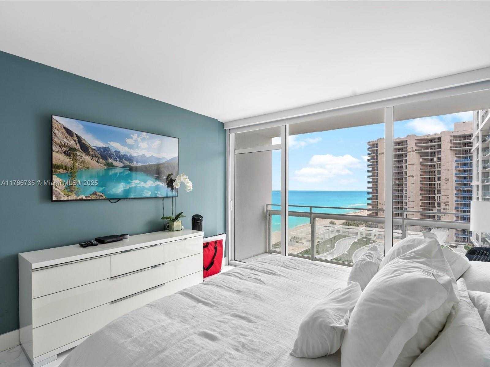 Small Image of 6801 COLLINS AVE #1208, Miami Beach Number 16