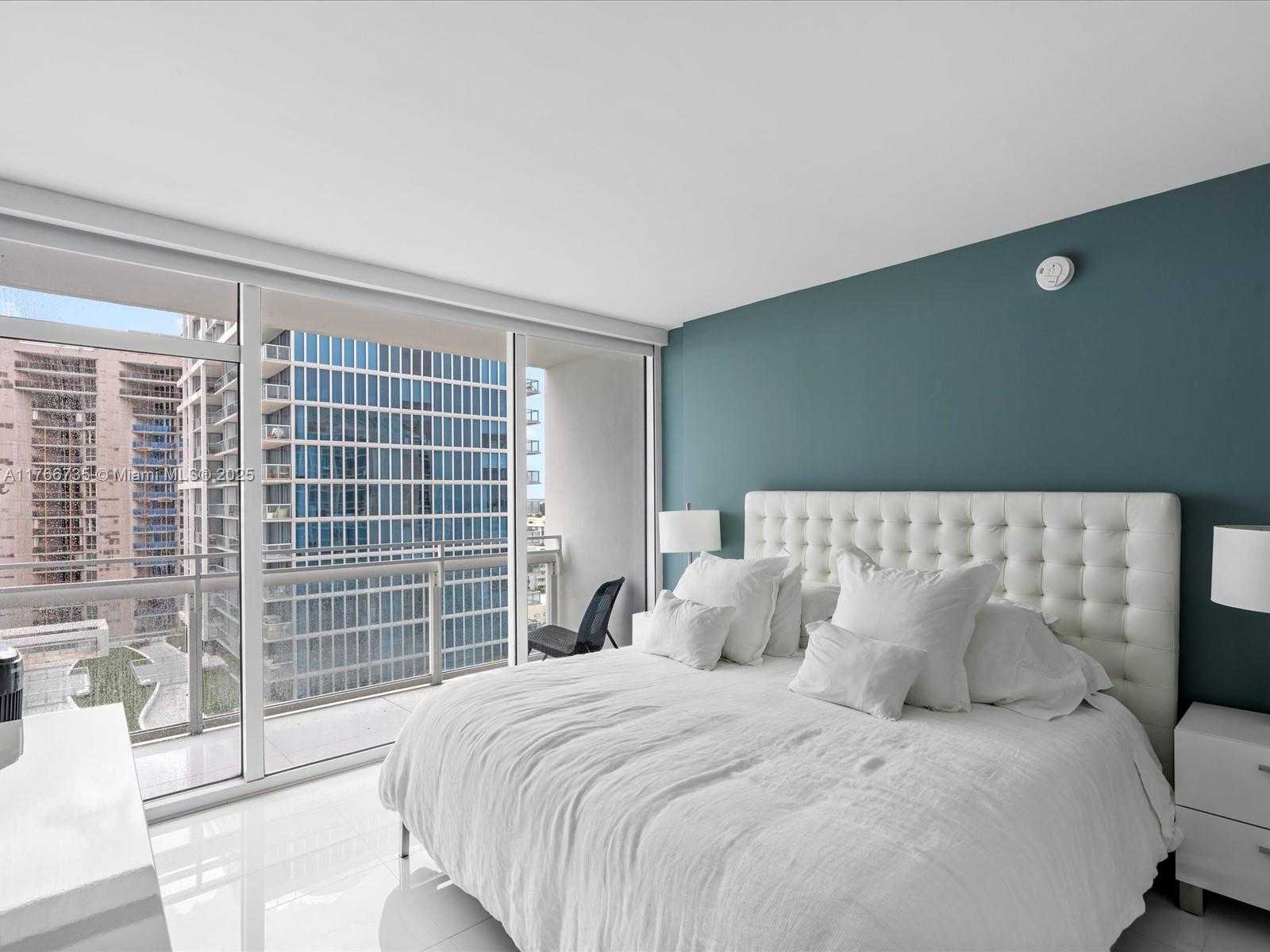 Small Image of 6801 COLLINS AVE #1208, Miami Beach Number 18