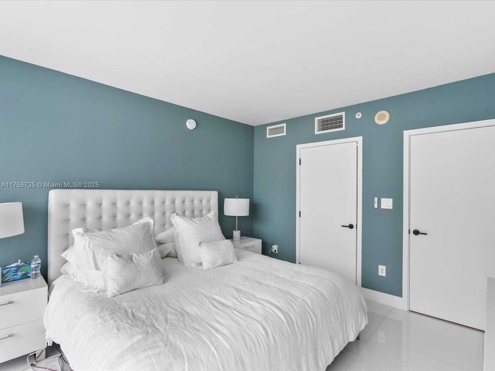 Small Image of 6801 COLLINS AVE #1208, Miami Beach Number 19
