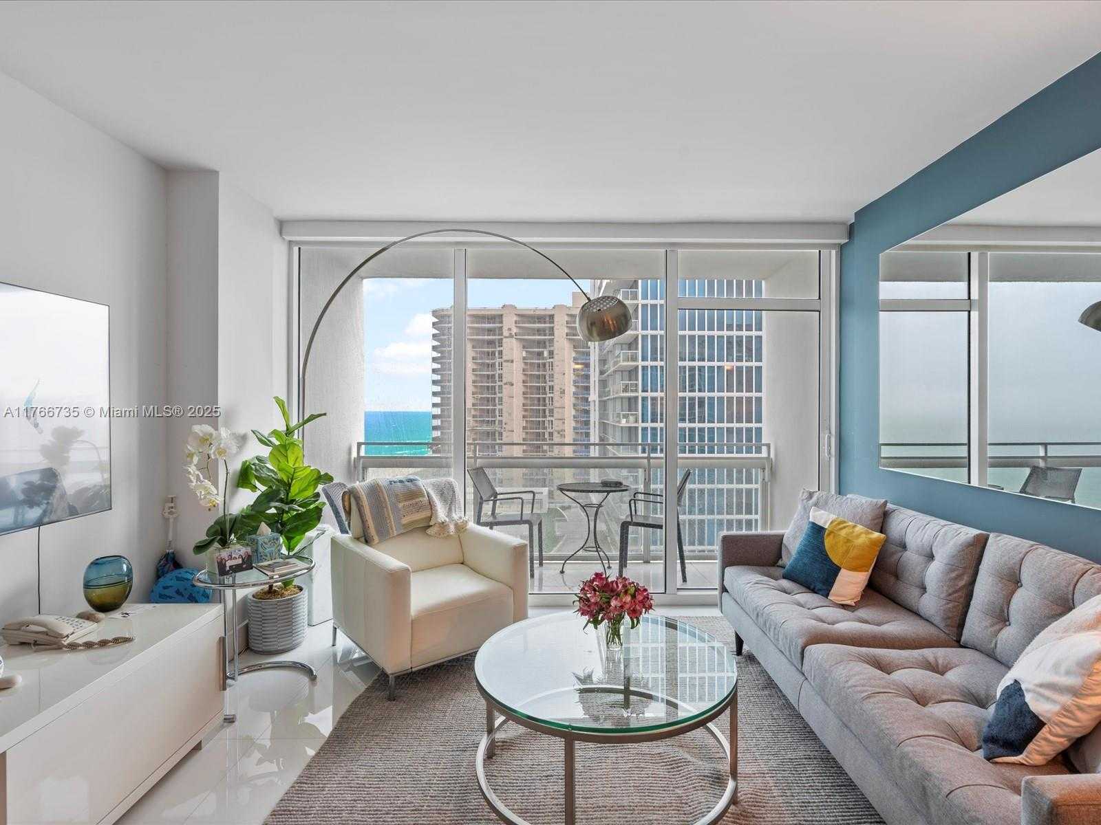 Small Image of 6801 COLLINS AVE #1208, Miami Beach Number 8