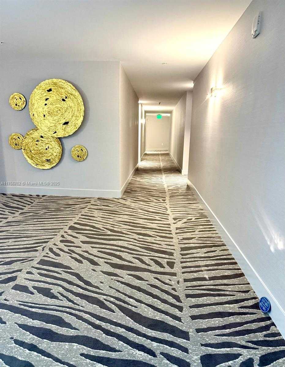 Small Image of 7910 HARBOR ISLAND DR #1105, North Bay Village Number 29