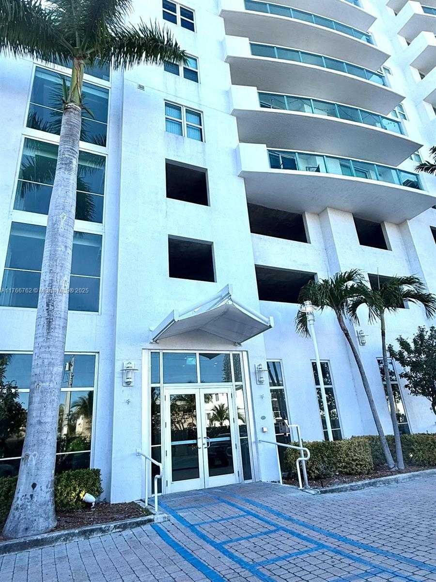 Small Image of 7910 HARBOR ISLAND DR #1105, North Bay Village Number 45